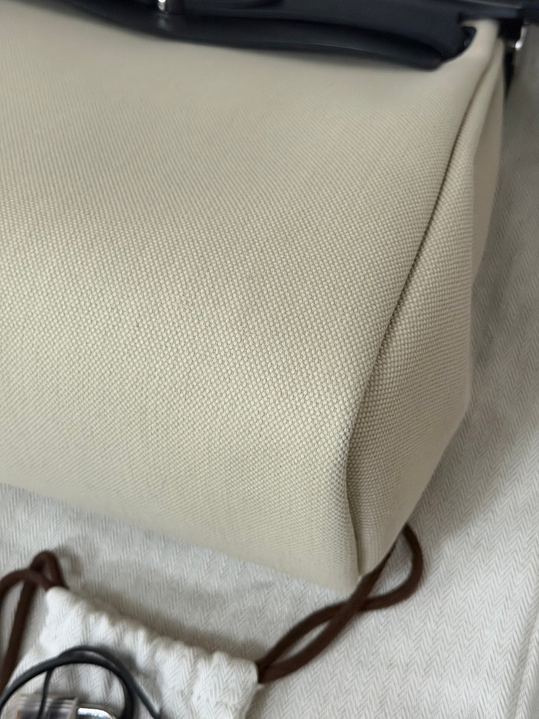 Hermes Herbag Zip 31 Bag in Noir/Beton Palladium Hardware