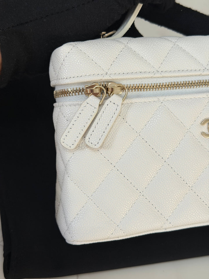 CHANEL 26C White Caviar LGHW Long Vanity with Detachable Chain