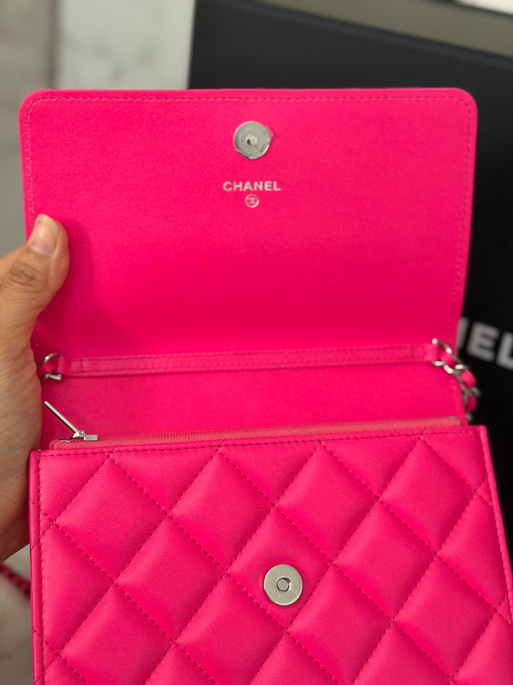 CHANEL 24C 2023/2024 Bright Hot Pink Ombré Hardware Square Wallet on Chain (WOC)