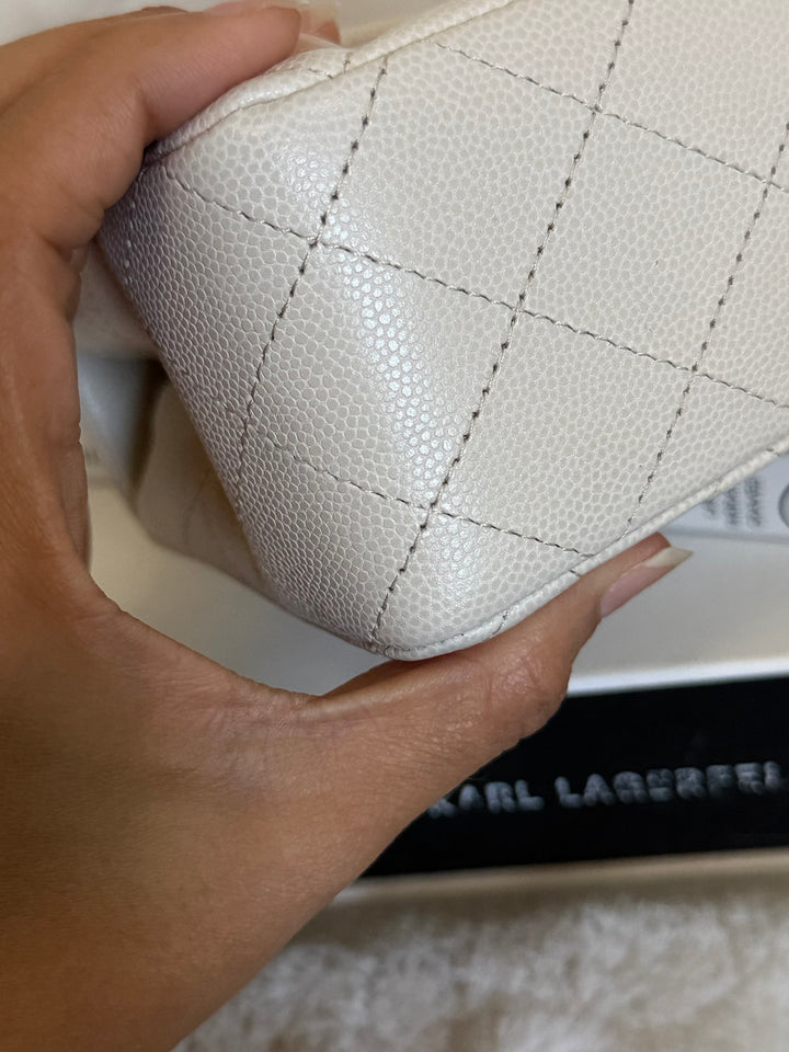 CHANEL 18B series 26 Ivory Caviar SHW Mini Rectangular Flap Bag 2018