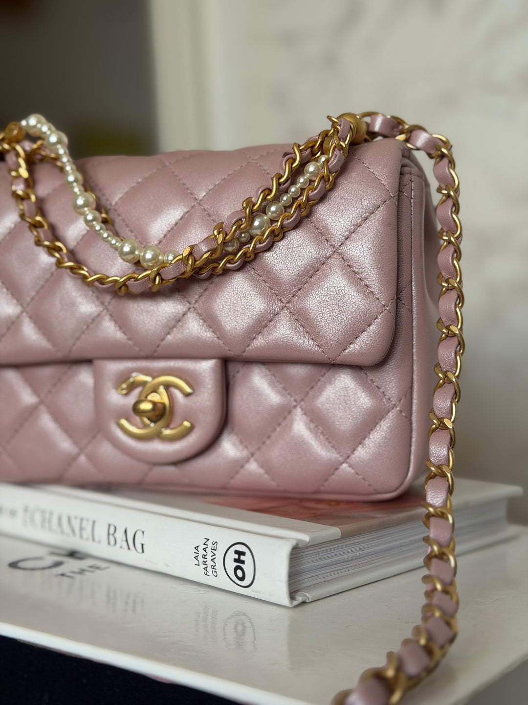 CHANEL 24P Pearly Pink Lambskin Pearl Twist Aged GHW Flap Bag 2024