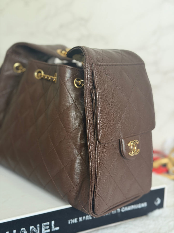CHANEL 26B Chocolate brown Caviar LGHW 25 Hobo Bag size Small 2026