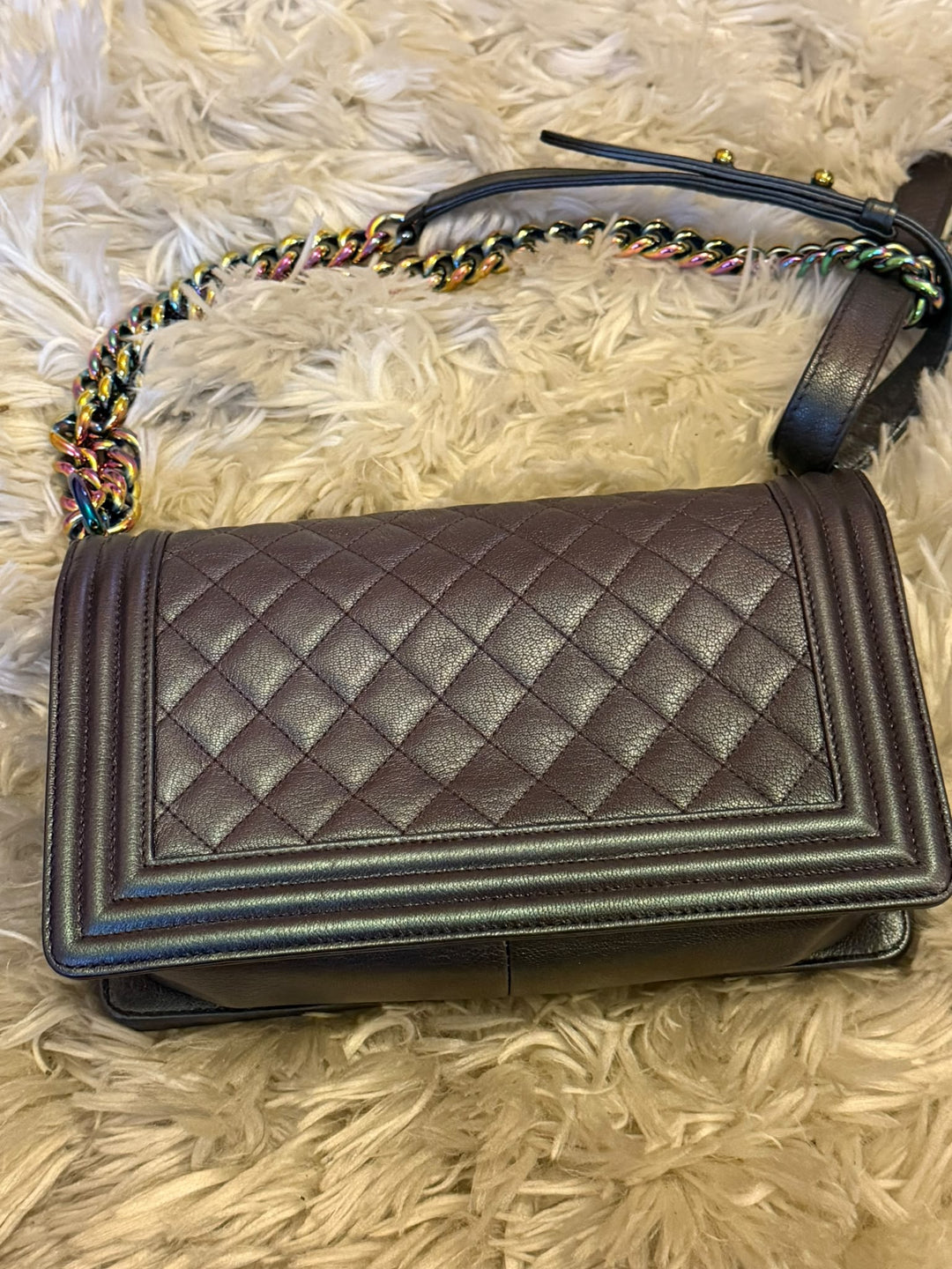 CHANEL series 21 16C Mermaid Iridescent purple caviar Rainbow hardware Le Boy Flap Bag Old Medium size