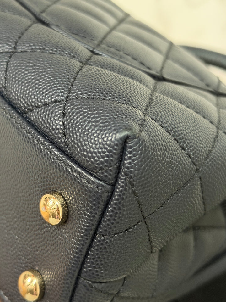 CHANEL series 30 2020 Navy Blue Caviar LGHW Small Coco Handle Flap Bag with Detachable Strap