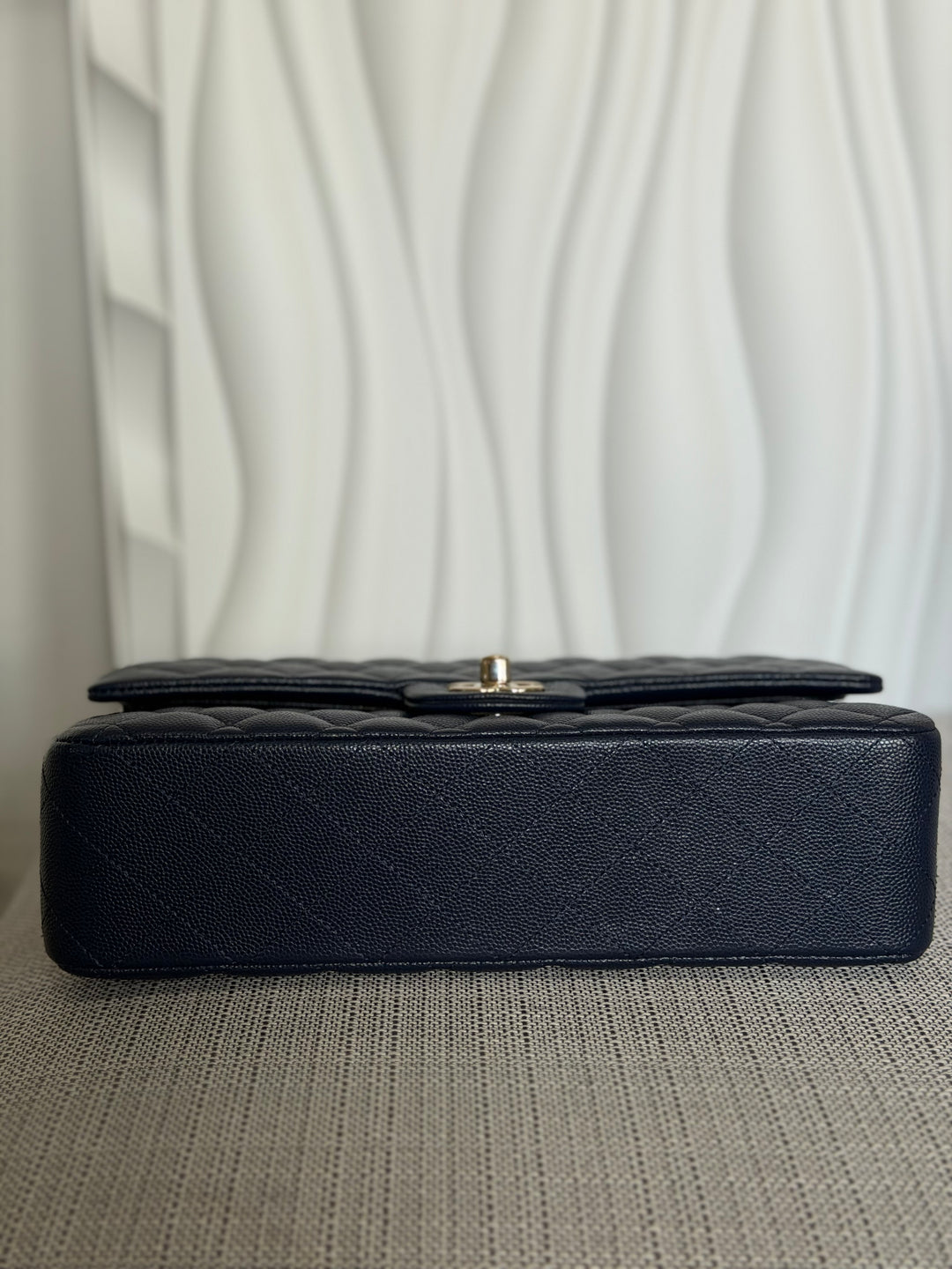 CHANEL series 29 20C Navy Caviar Medium ML Timeless Classic Double Flap Bag 2019/2020