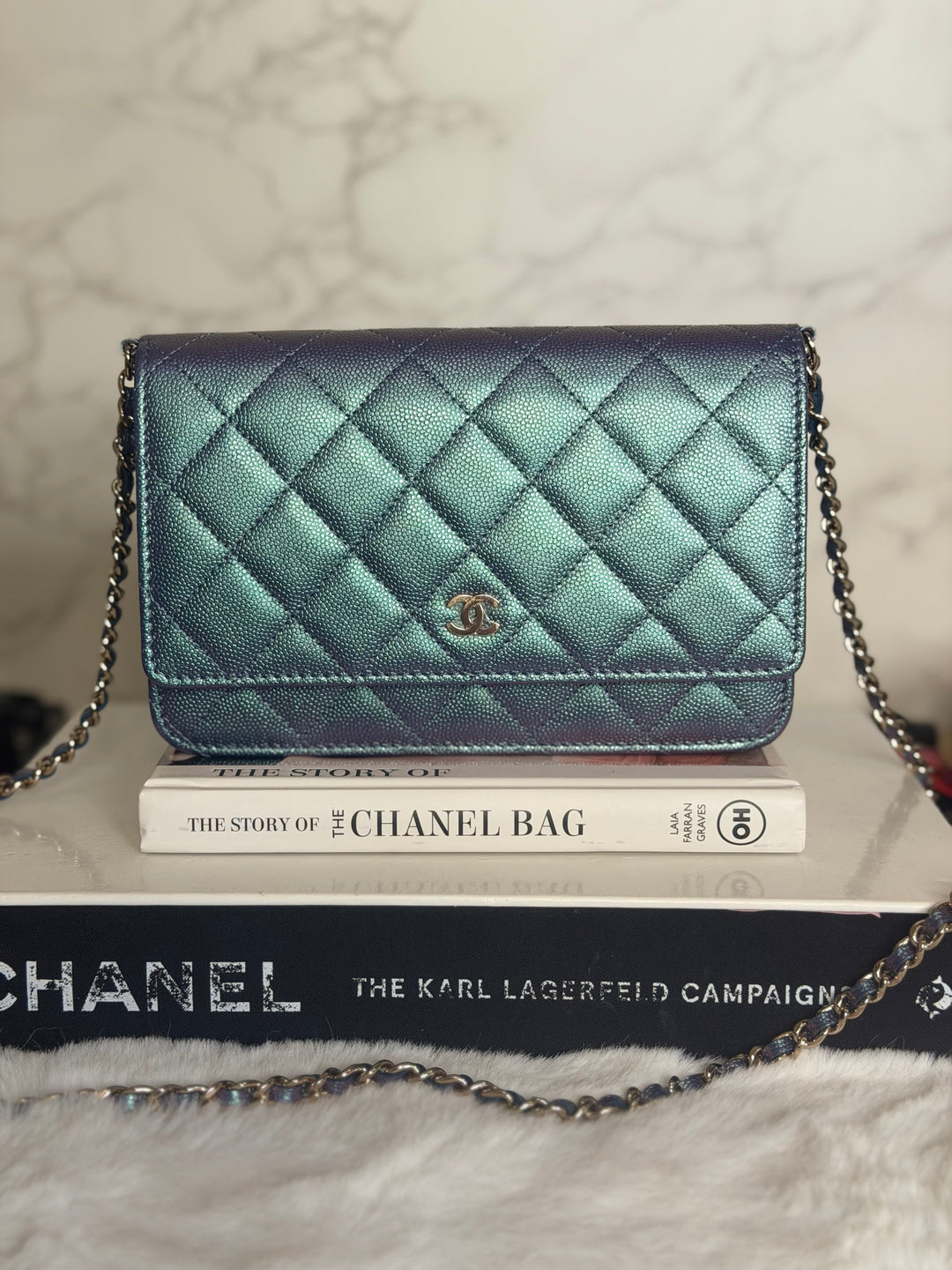 CHANEL 22P Iridescent Purple Caviar LGHW 2022 Classic Wallet On Chain (WOC)