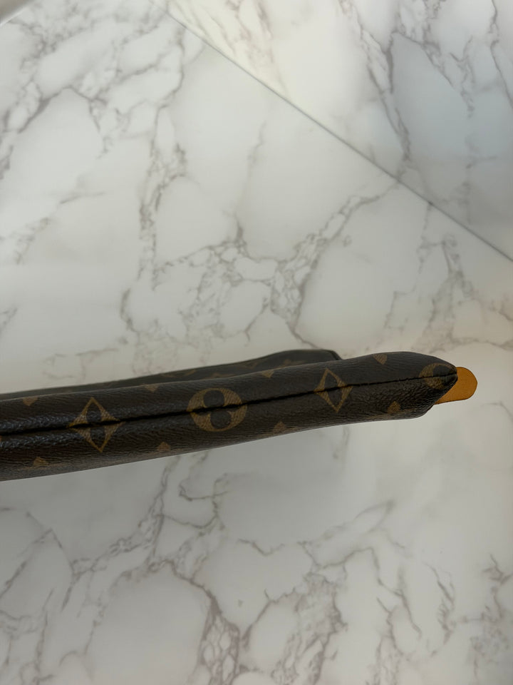 LOUIS VUITTON LV Monogram Canvas Laptop Case fits 13 inches screen