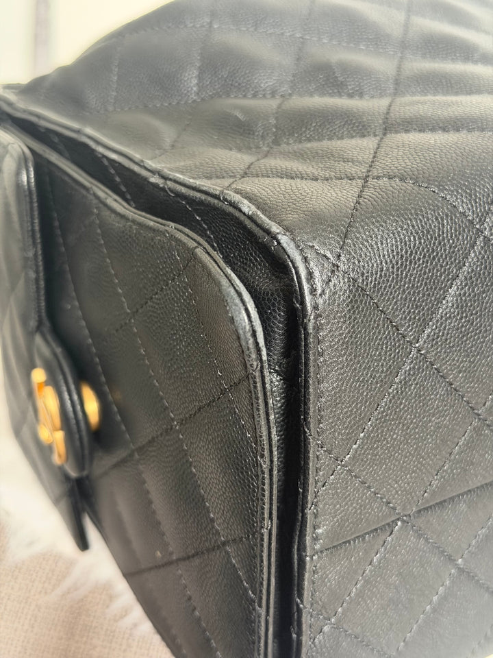 CHANEL Black Caviar aged GHW 25 Hobo Bag size Medium with detachable pouch 2025