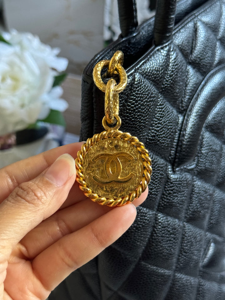 Chanel series 7 Vintage 2002-2003 Black Caviar GHW Medallion Tote Bag