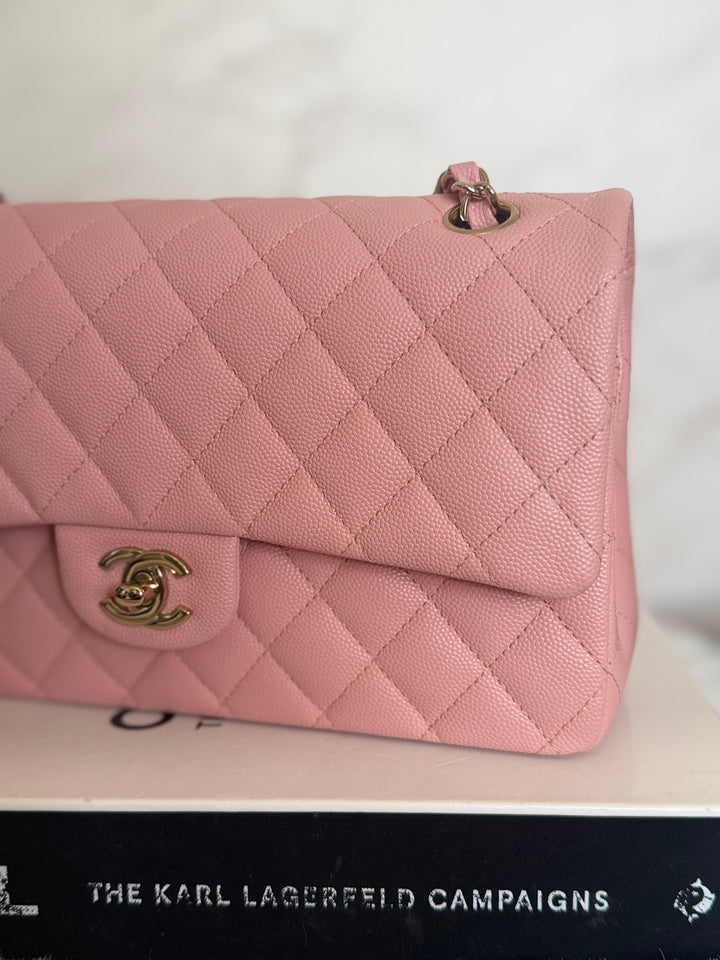 CHANEL 22C Sakura pink Caviar LGHW Medium ML Timeless Classic double flap bag 2022