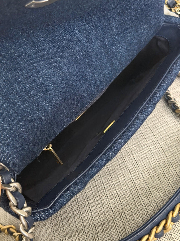 CHANEL 19 size Small Dark Denim SHW Flap Bag with Top Handle