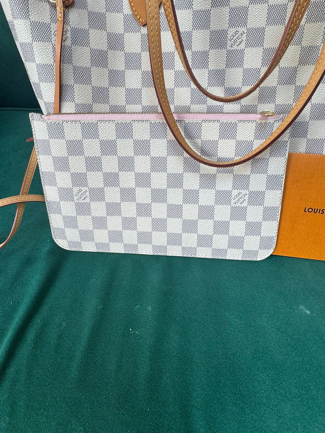 LOUIS VUITTON Neverfull MM Tote Bag in Damier Azur with Rose Ballerine lining