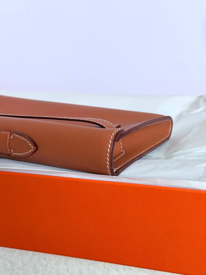 HERMÈS Kelly Cut Gold Swift Leather PHW 2014 Stamp R in []