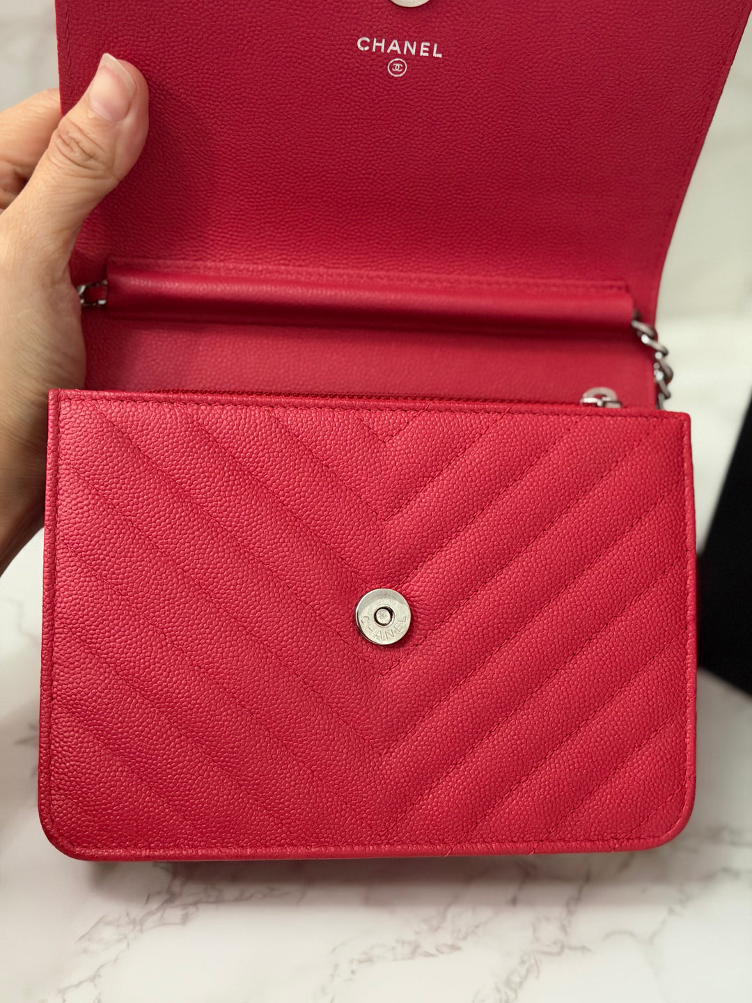 CHANEL series 25 2018 Dark pink chevron caviar SHW Square Wallet On Chain (WOC)