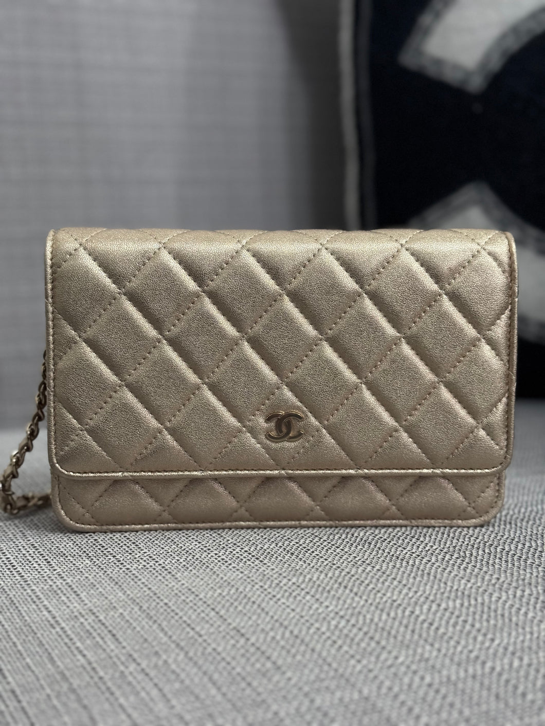 Chanel 21P 2021 Pre Spring/Summer Collection series 31 Iridescent Gold Lambskin Champagne GHW Classic Wallet on Chain (WOC)