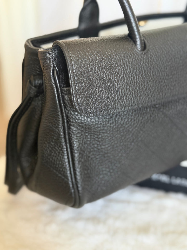 CHANEL 26S Black Caviar GHW East West Hobo Bag Matthieu Blazy SOLD OUT 2026
