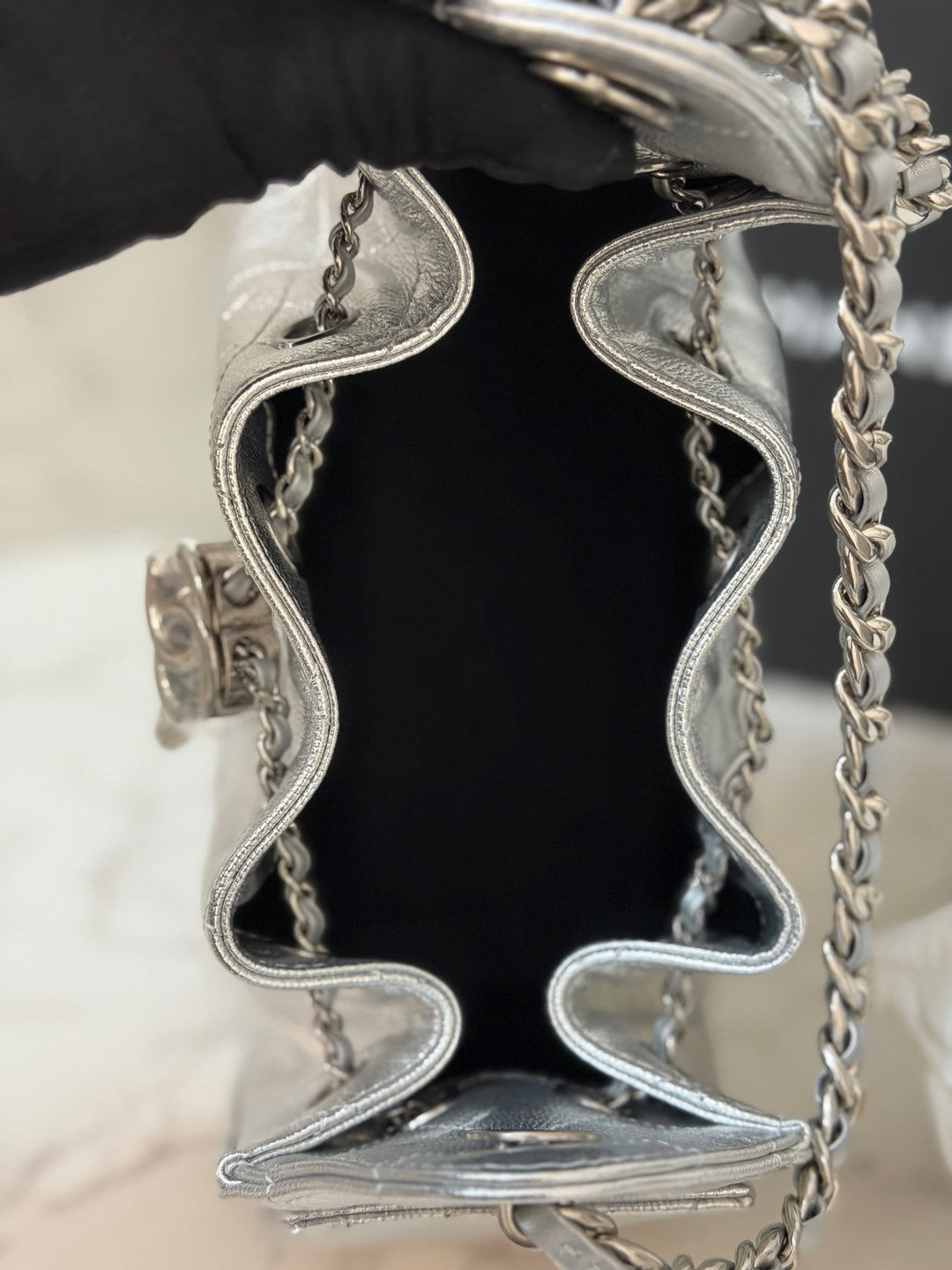 CHANEL 26C Silver Caviar shiny SHW Mini 25 Hobo Bag