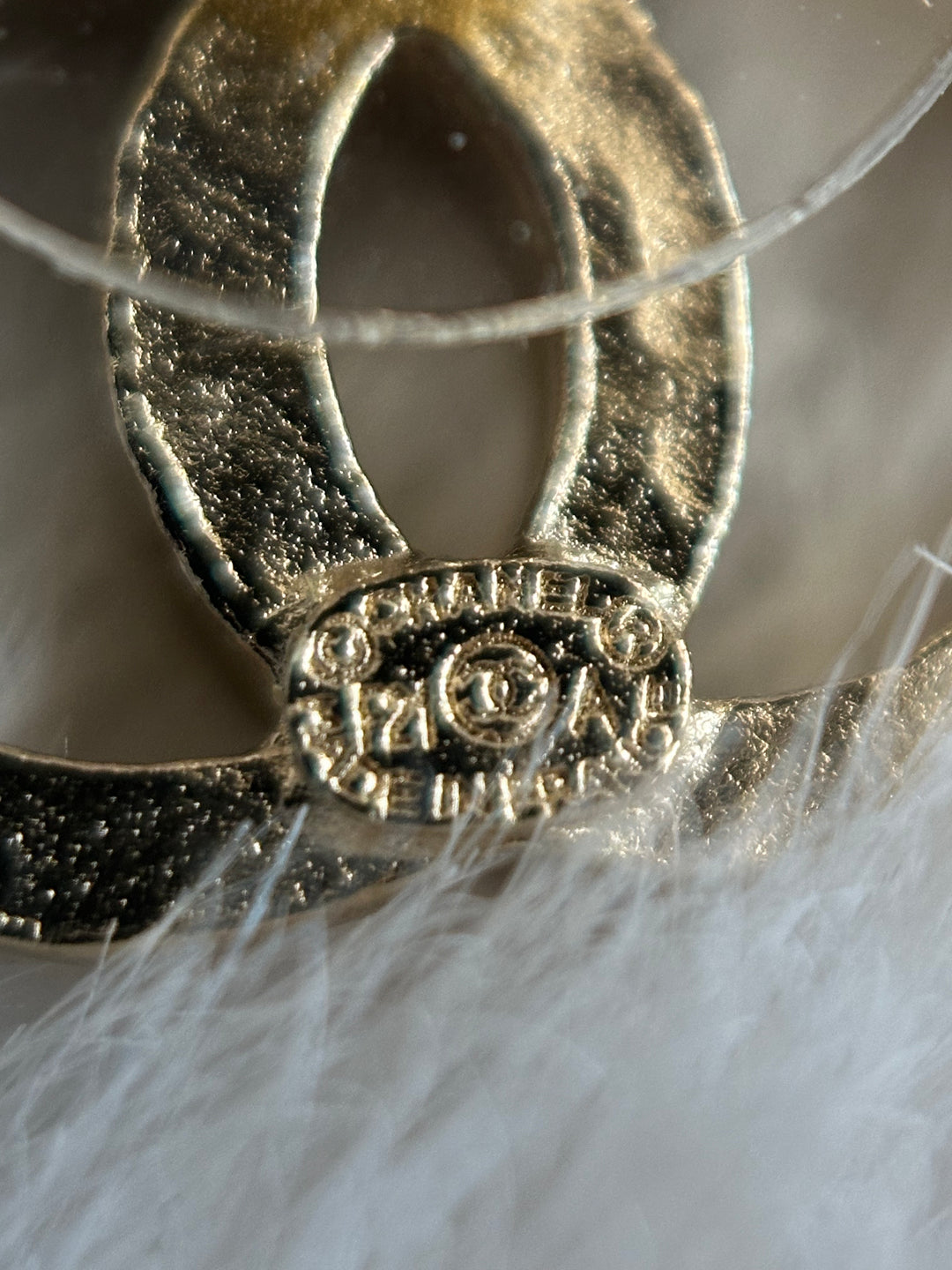 Chanel 21A Crown LGHW Earrings