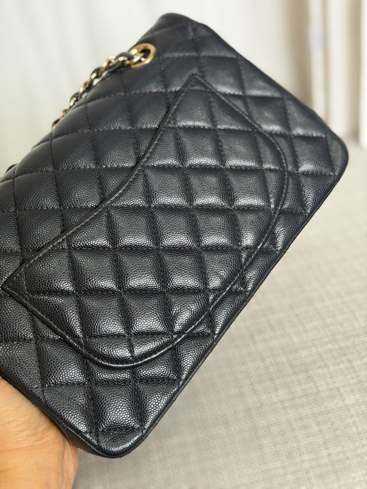 CHANEL series 30 Dark Navy Caviar LGHW Small Timeless Classic Double Flap Bag 2020