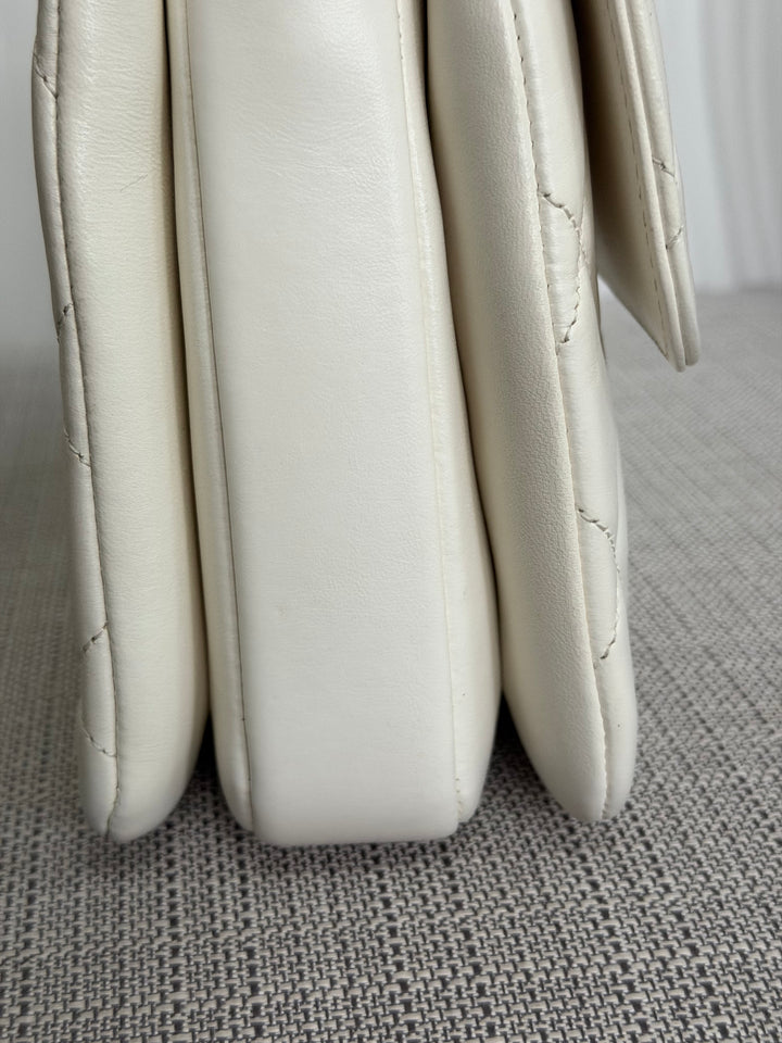 CHANEL 23S collection 2023 White Lambskin LGHW Trendy CC Flap Bag size Small with raised CHANEL Engraved Plate Top Handle