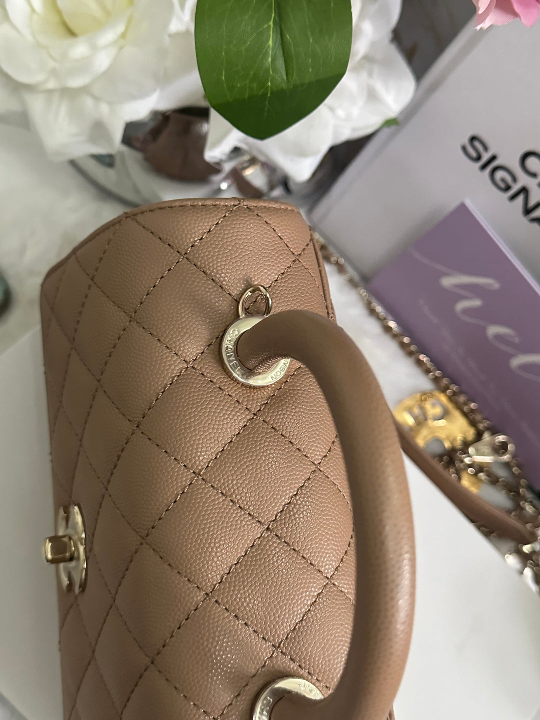 Chanel 22K Pre Fall/Winter 2022 Dark Beige Caviar LGHW Coco Handle Size Small with detachable strap