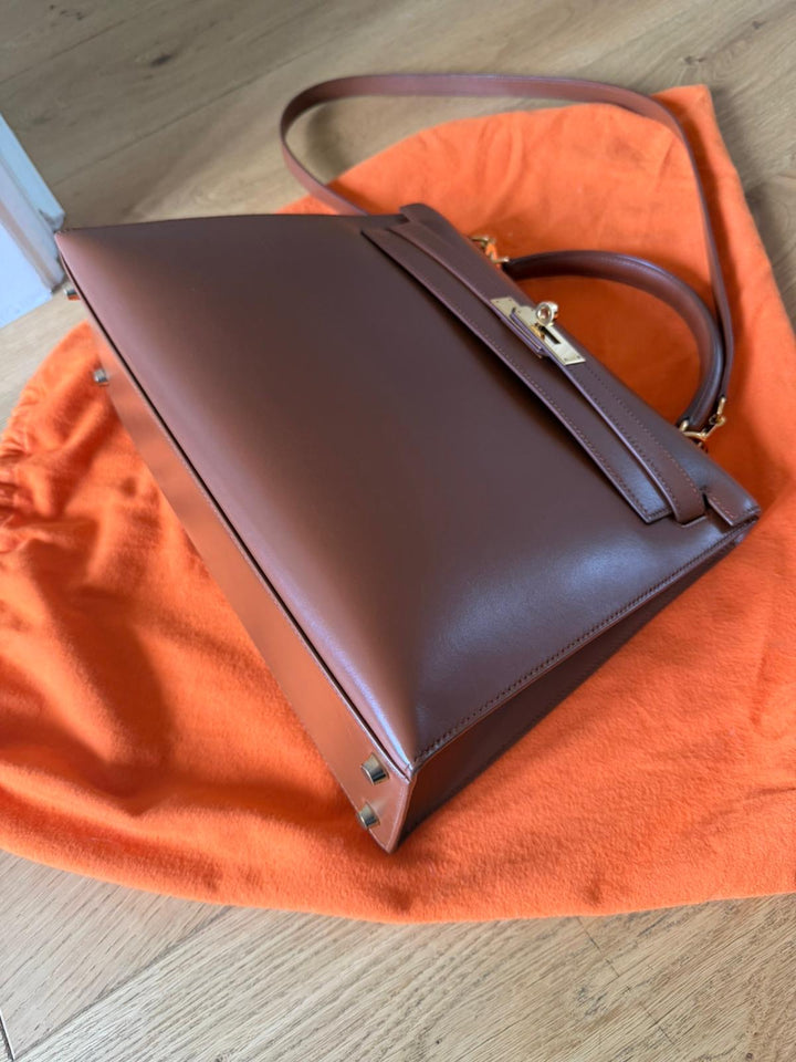 HERMÈS Kelly 32 Noisette Box leather GHW Stamp F in sq 2002 RARE