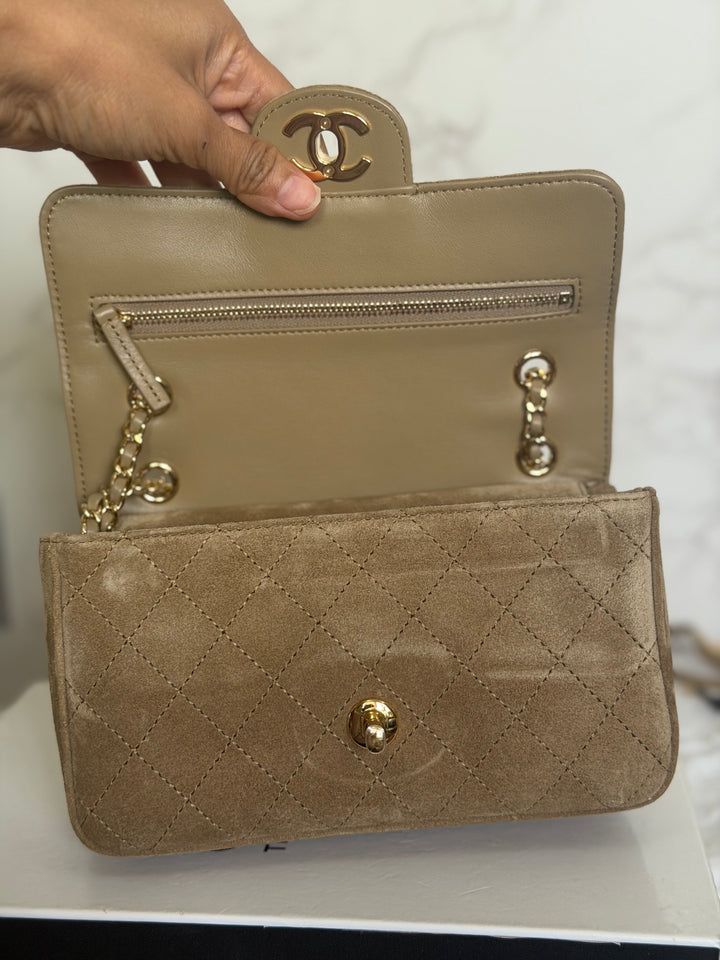 CHANEL 26B Beige Suede Matthie Blazy Mini Flap Bag GHW 2026