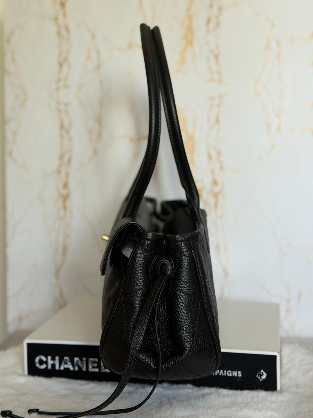 CHANEL 26S Black Caviar GHW East West Hobo Bag Matthieu Blazy SOLD OUT 2026