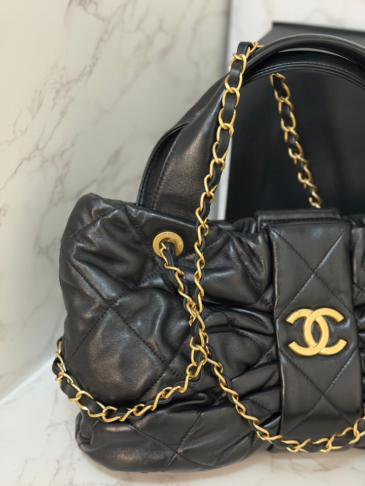 CHANEL 25K 2025 Black Leather Aged GHW BOW Bag size Medium