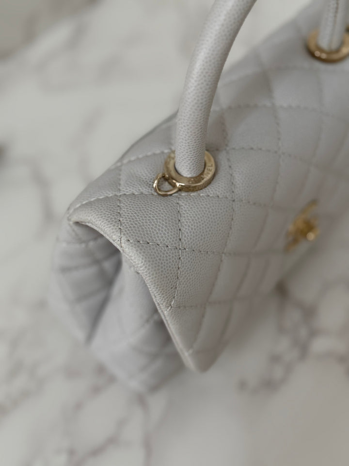 CHANEL 18P series 27 2018 Light Grey Caviar LGHW Coco Handle Size Small with Detachable Shoulder strap