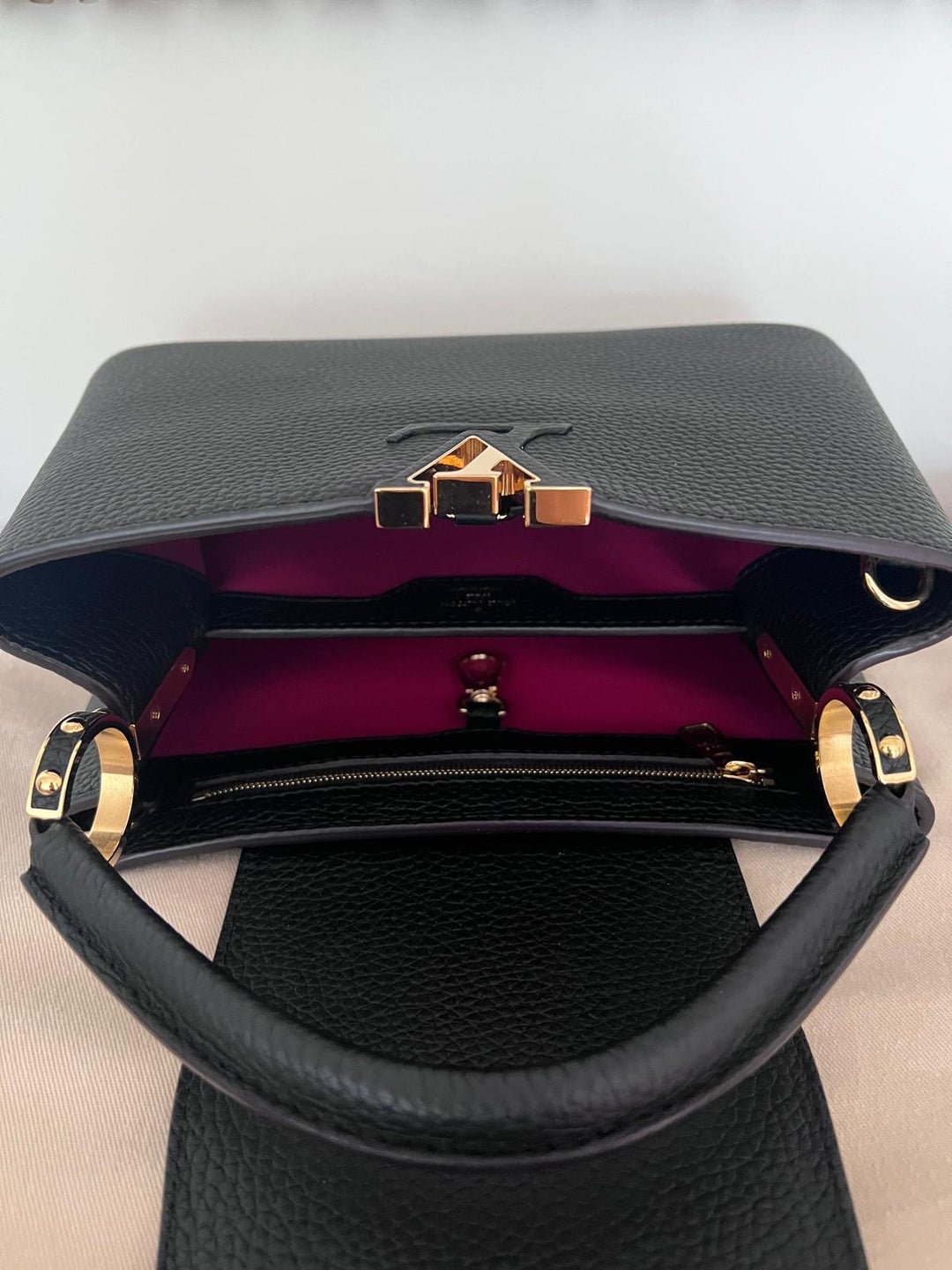 LOUIS VUITTON LV Black Caviar GHW Capucines BB