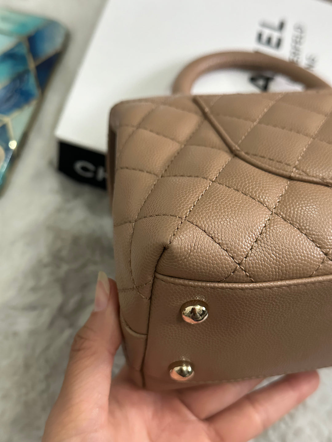 Chanel 22K Pre Fall/Winter 2022 Dark Beige Caviar LGHW Coco Handle Size Small with detachable strap