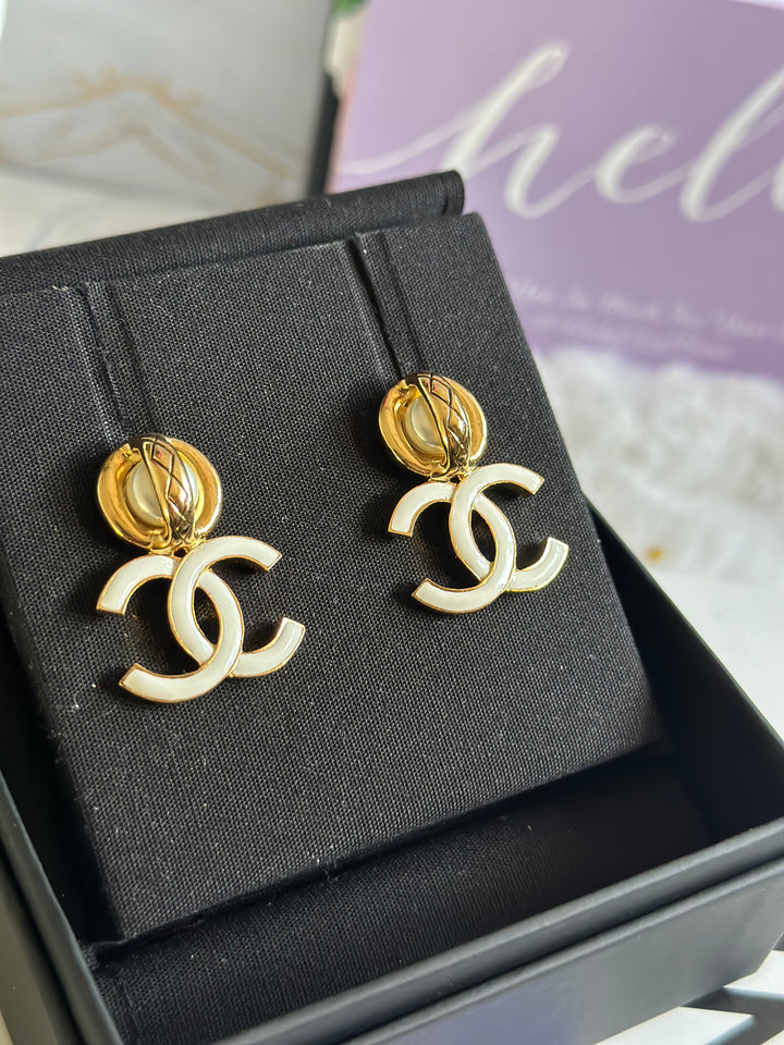 Chanel 22S White Resin Aged GHW earrings