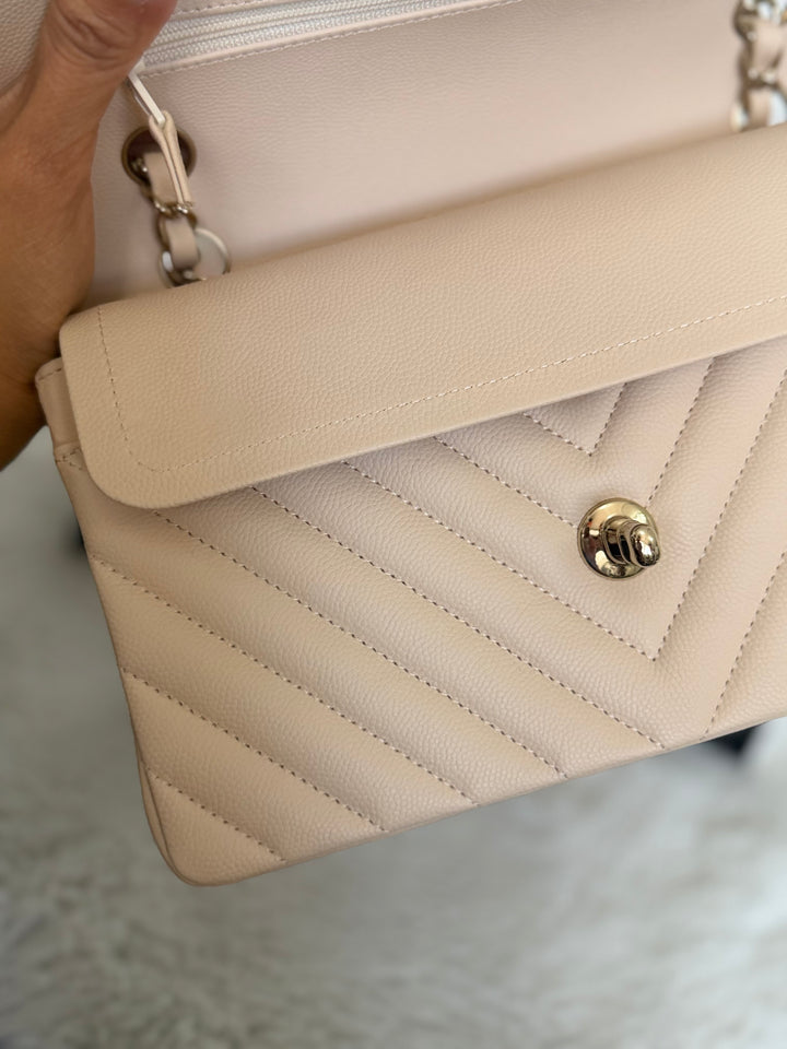 CHANEL series 31 Beige Caviar LGHW Chevron Small timeless Classic double flap Bag 2020/2021