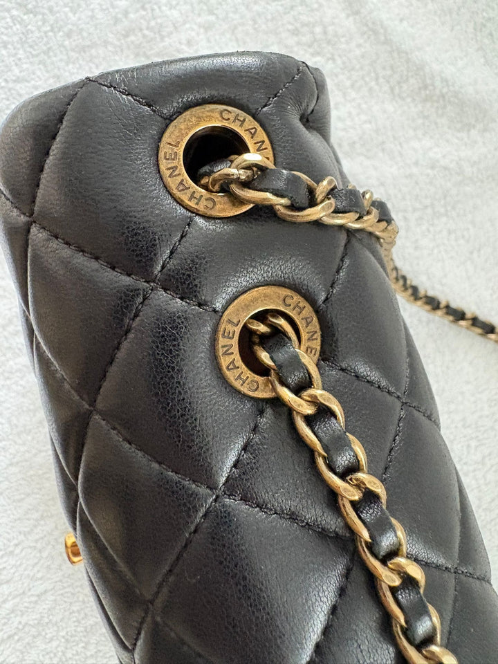 CHANEL series 20 Black Lambskin Anyique GHW Mini Flap Bag Seasonal Minaudières 2014 Limited Runway “meat package” collection