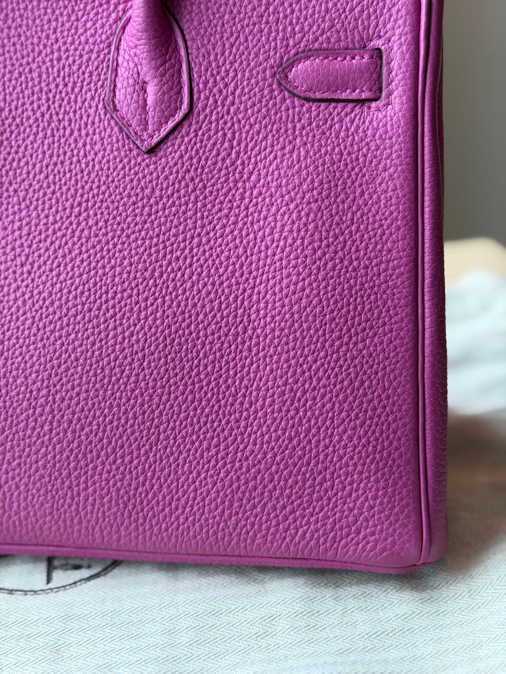 HERMÈS Rose Pourpre Togo Leather PHW Birkin 25 stamp C 2017