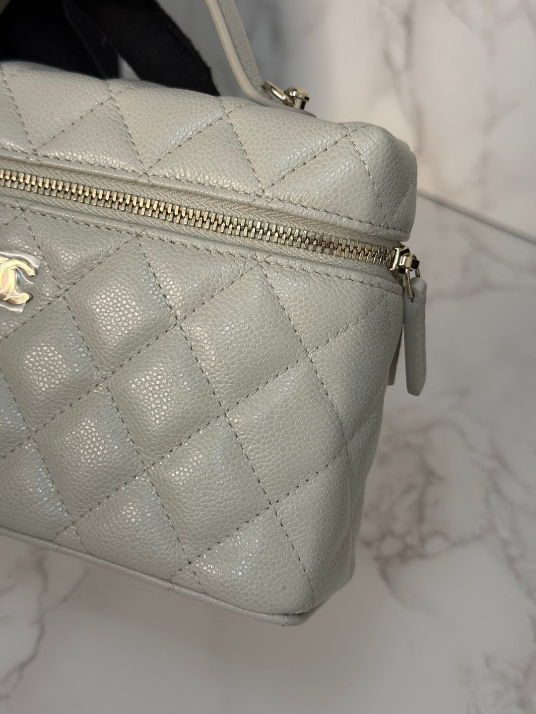 CHANEL 25B 2025 Light Grey Caviar LGHW Long Vanity Bag with Detachable Chain