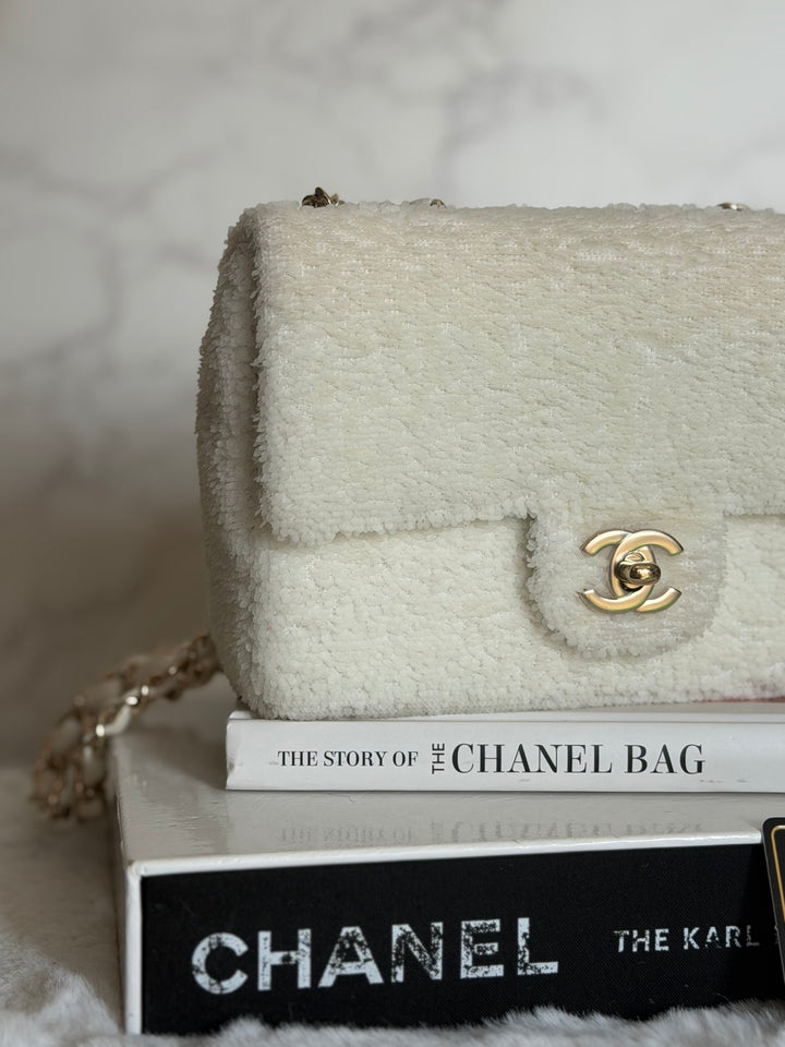 CHANEL series 28 19B White Sequin SMALL Flap Bag LGHW 2019