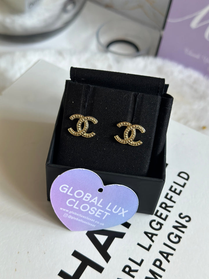 Chanel 21A Mini Gold Earrings