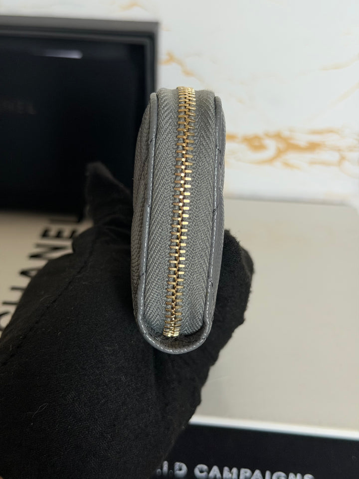 CHANEL 21K 2021 Grey Caviar Big Logo Zippy Coin Purse LGHW