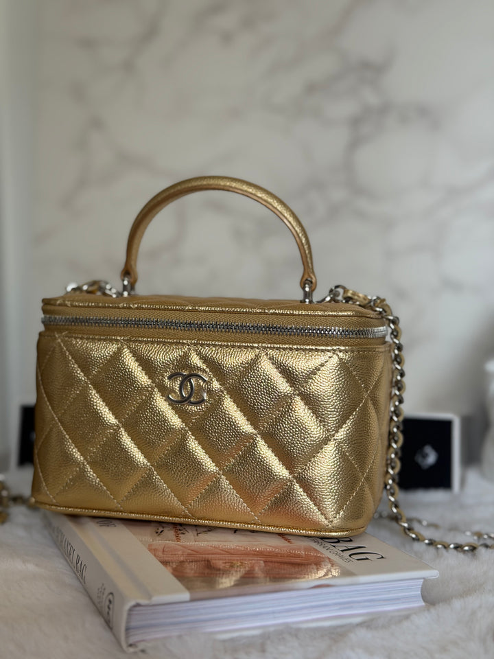 CHANEL 26A Métiers d’art Gold Caviar SHW Small Vanity Top Handle 2026