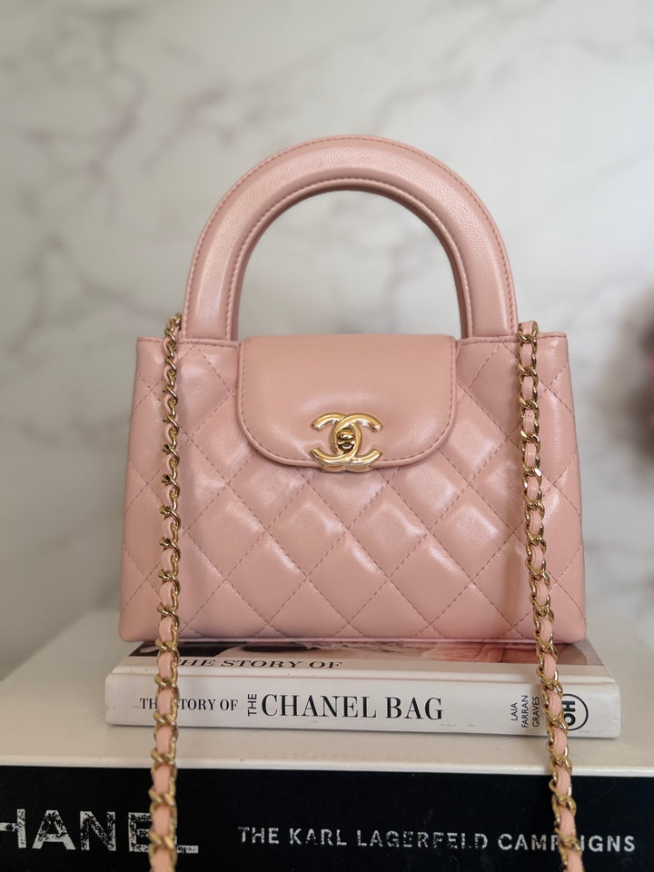 CHANEL 26B Light Pink Calf Skin Kelly Shopping Bag size Small 19 cms 2026