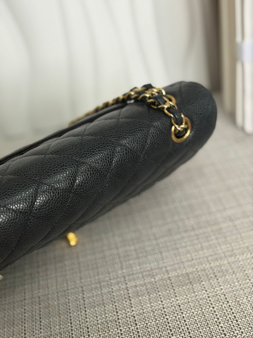 CHANEL Series 24 2017 Black Caviar GHW Medium M/L 11.12 Timeless Classic Double Flap Bag