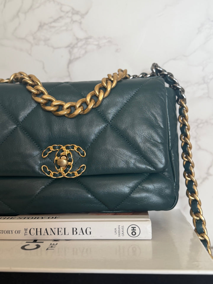 CHANEL 19 size SMALL in 20B Teal Dark Green Goat skin mixed hardware 2020