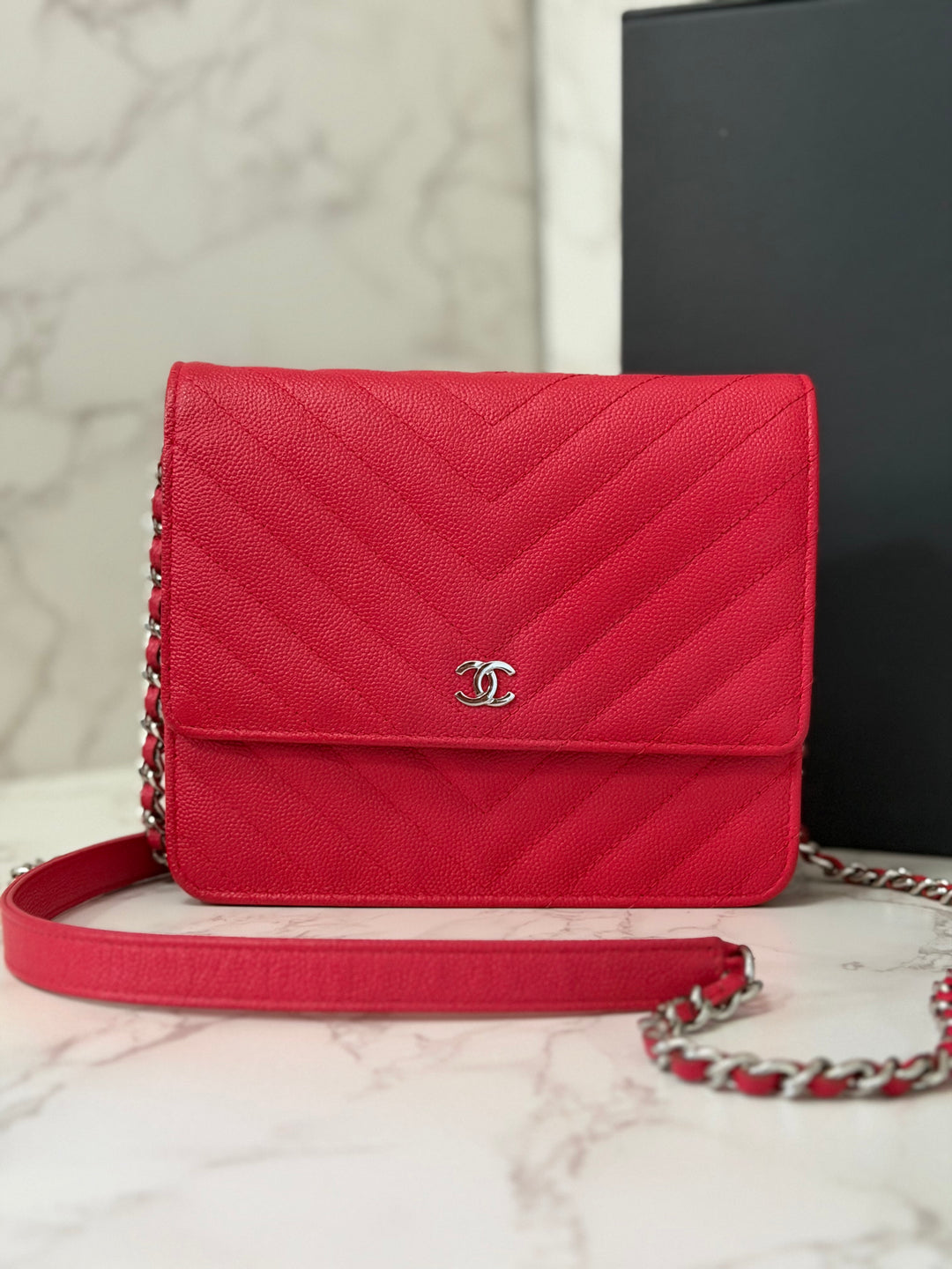 CHANEL series 25 2018 Dark pink chevron caviar SHW Square Wallet On Chain (WOC)
