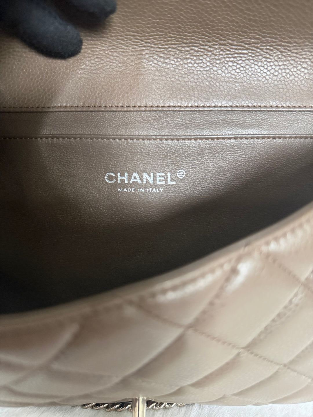 CHANEL series 17 Khaki Caviar SHW Classic Clutch with Chain