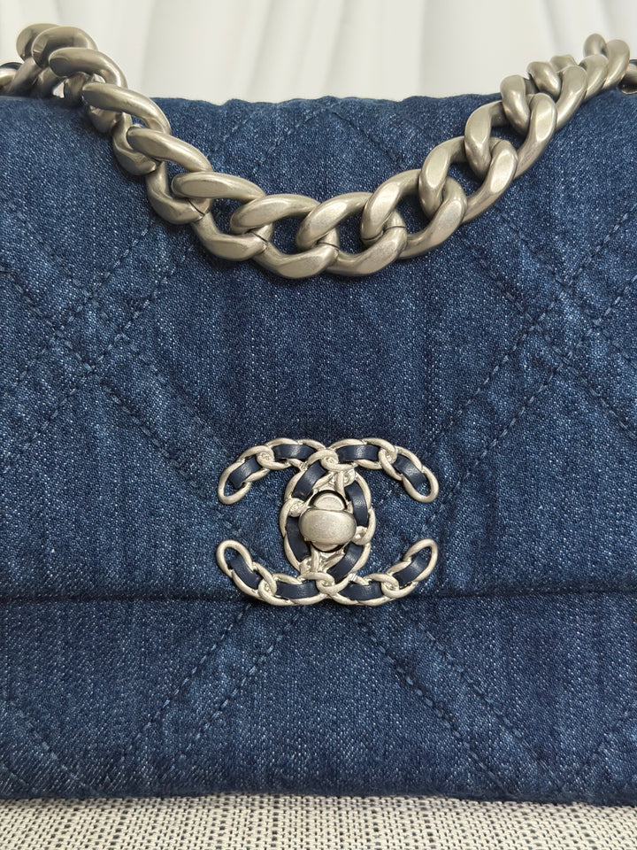 CHANEL 19 size Small Dark Denim SHW Flap Bag with Top Handle