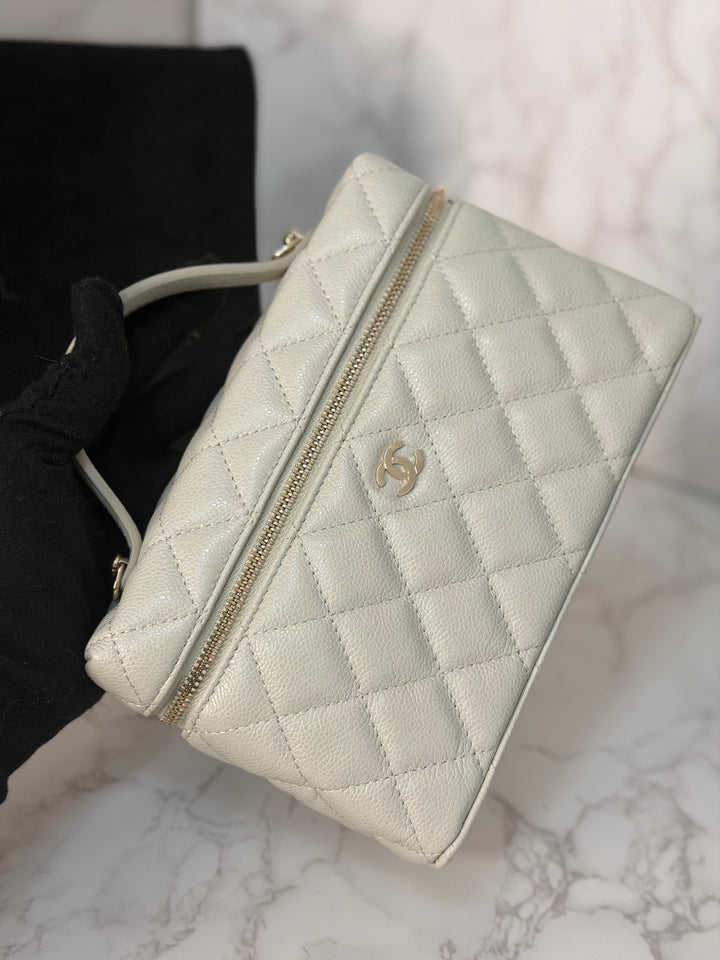 CHANEL 25B 2025 Light Grey Caviar LGHW Long Vanity Bag with Detachable Chain