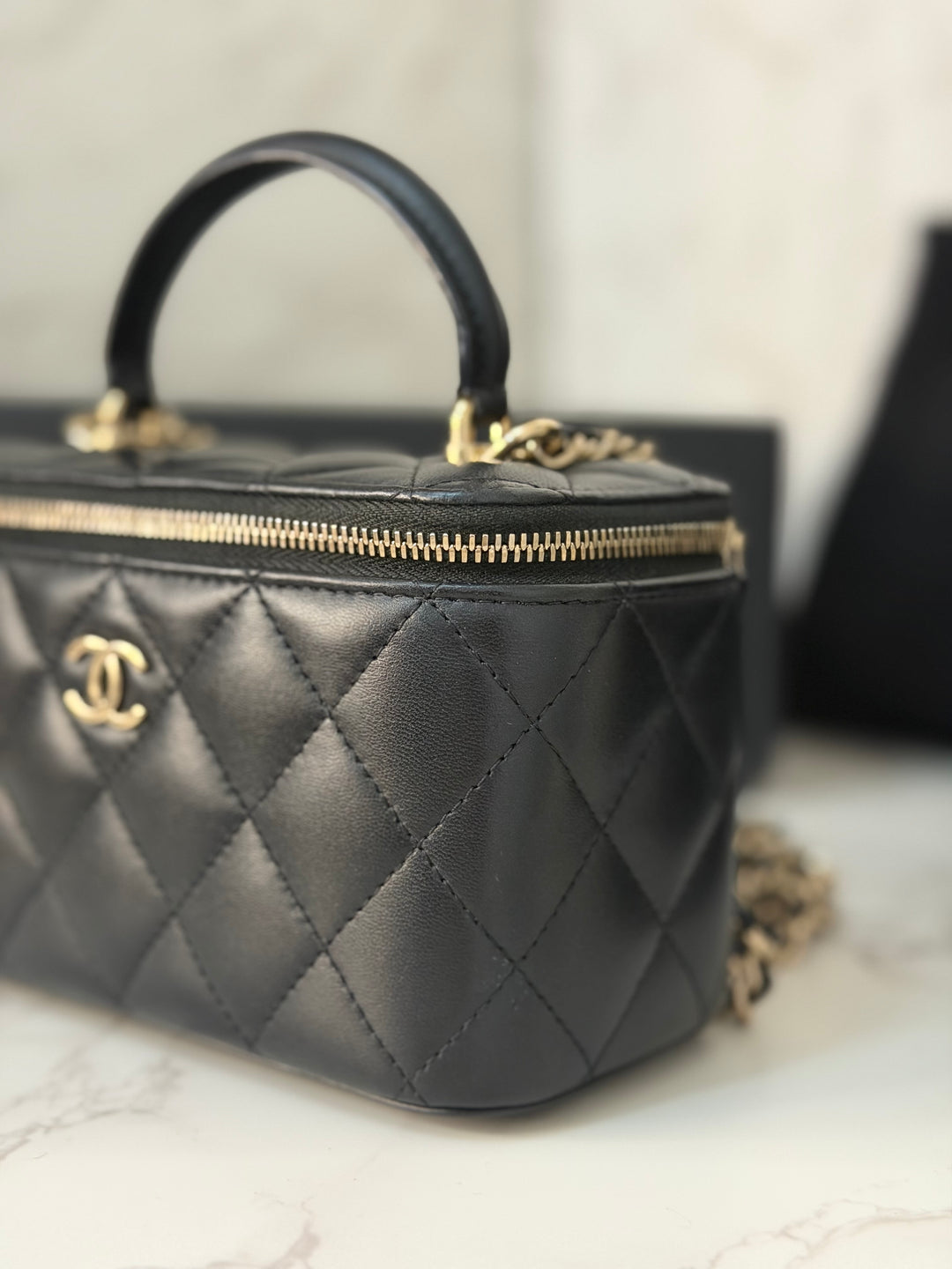 CHANEL series 31 Black Lambskin LGHW Small Vanity Case with Chain and Leather Top Handle