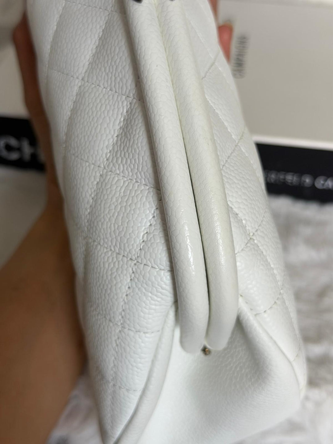 CHANEL series 12 White Caviar SHW Classic Clutch